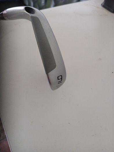 single / one length golf 9 iron