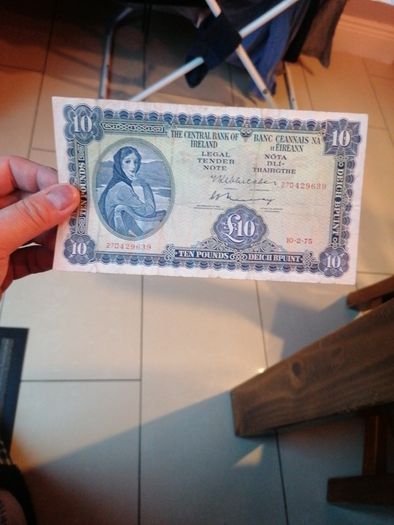 1975 Irish Ten Pounds Banknote