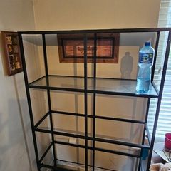 Shelve with glass panels