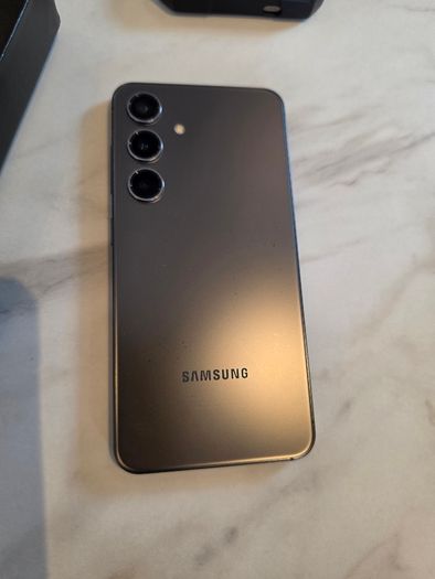 Samsung Galaxy S24  8GB 128GB   Excellent Condition