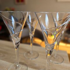 4 Louise Kennedy Crystal Glasses