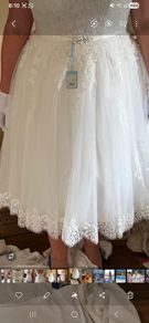 Lace Vintage Tea Length Wedding Dress. Size 18