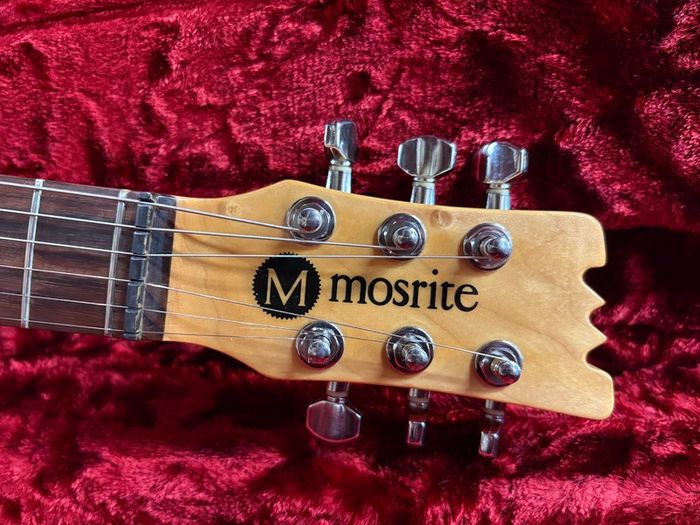 Mosrite Ventures Mini Sunburst 1990's