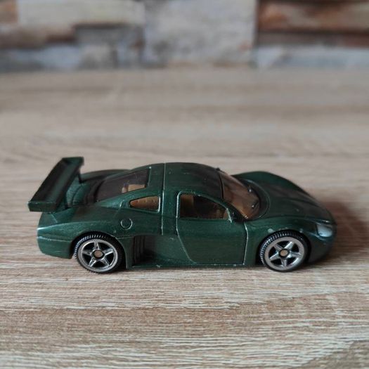 7 small toy cars