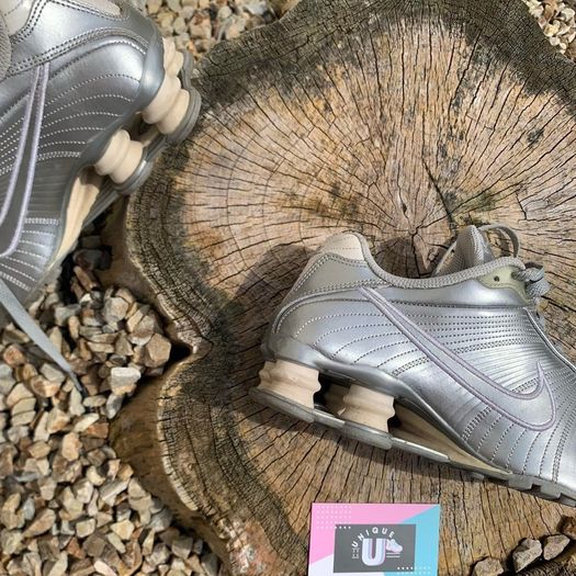 Silver Leather Nike Shox R4 Vintage