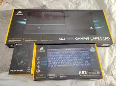 Corsair Couch Keyboard Set