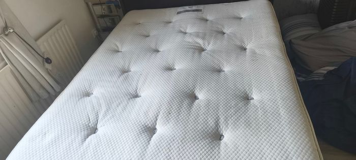 King size bed