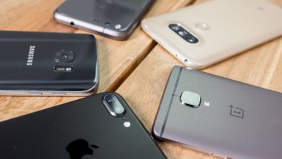 It Outlet We Buy New Used & Broken Phones For Cash