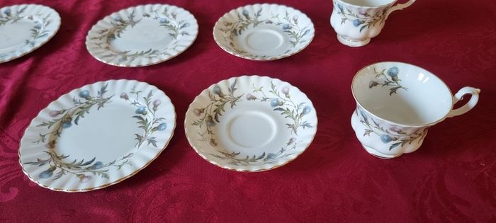 21 Piece Royal Albert Brigadoon Pattern Bone China Gold Gilt Tea Set For 6 Person Setting Made In England