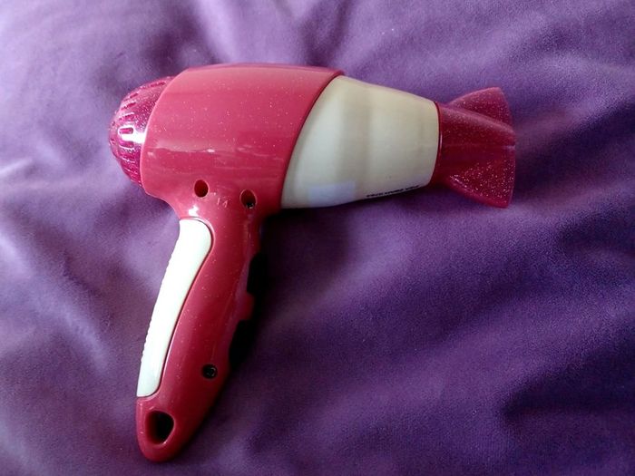 Barbie toy hair dryer - battery operated
