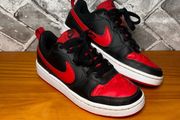 Nike Court Borough Boys/Girls Low Top Trainers UK4 EUR36.5 Red/Black