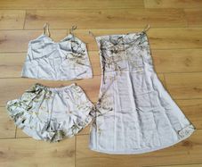 Night dress & dressing gown