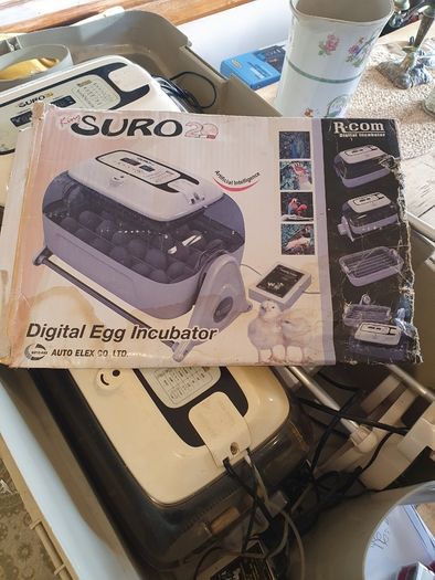 Egg incubator / Hen/ Duck