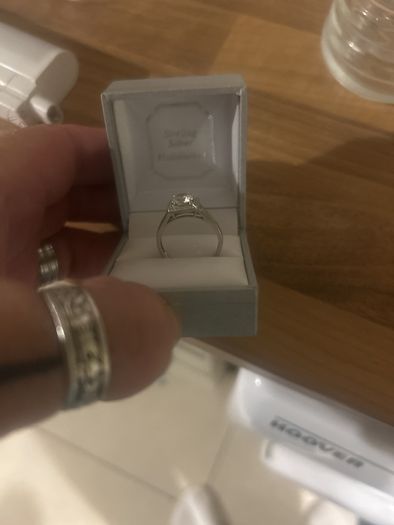 beautiful ladies ring