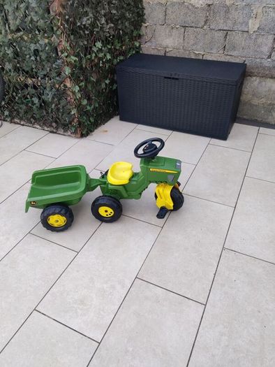 tractor