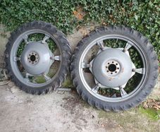 Rowcrop wheels, Ivor Williams trailer, idlers