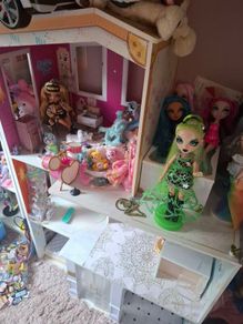 Rainbow High Doll House