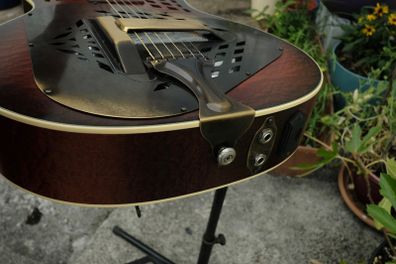 Leewald 12 fret wood resonator guitar
