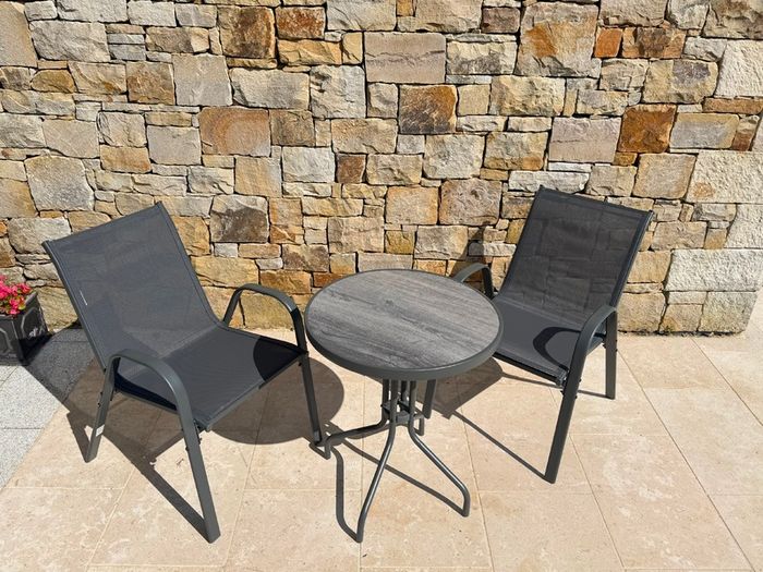 2 Seater Garden Bistro Set Excellent Condition