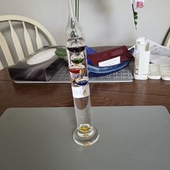 Galileo thermometer