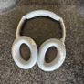 Bose quiet comfort 35 Headphones Image 2