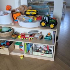 Lovevery Montessori Playshelf