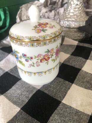 Royal grafton Malvern sugar bowl