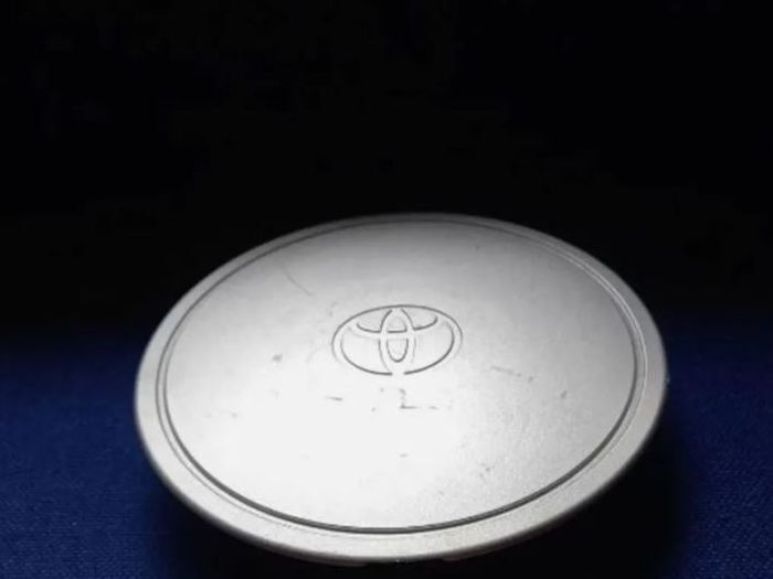 Set of 4 x Toyota Corolla E10 E11 Steel Wheel Centre Caps Toyota 42603-12560