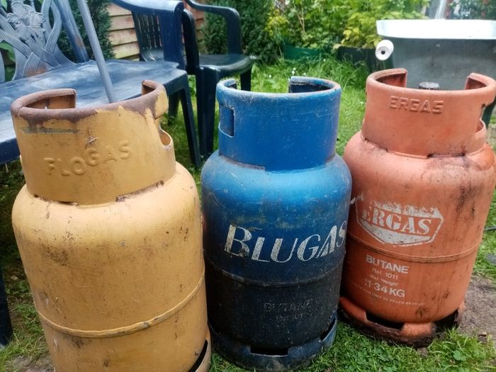 gas cylinders  3 of them