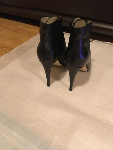 Beautiful Hobbs Leather Boots, size EU-41, UK-7