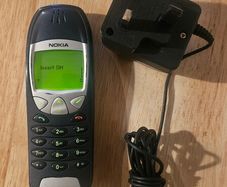 Nokia 6210 Vintage Mobile Phone