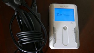 Creative Labs Zen Mp3 Player Model DHP-HD0014 (battery and ZENworks well)