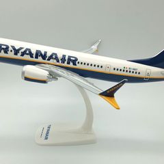 Boeing 737- MAX 8 - Ryanair EI-HGT Free Post
