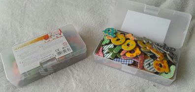 2 boxes of magnetic letters FTG.