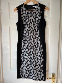 Diane Von Furstenberg Tilda Sheath Dress      Size 12