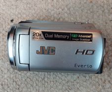 JVC Everio GZ-HD500SE Camcorder