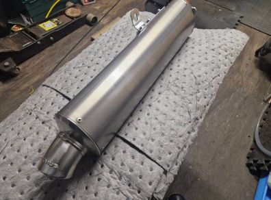 92-95 Fireblade Remus Titanium oval exhaust.