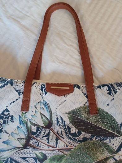 Handbag