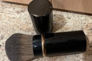 Retractable Bronzer Brush
