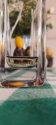 Oud Alezan Eau de parfum low partial bottle