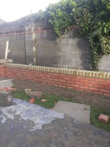 Experienced bricklayer