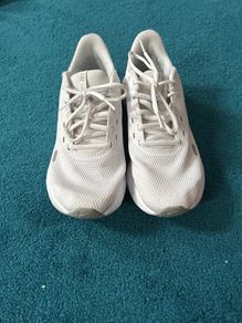 nike revolution 5 white