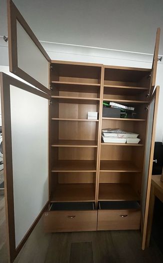 Cabinets - 30Eur each