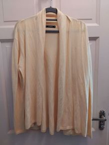 yellow flow down cardigan 16 to 18 used once like new