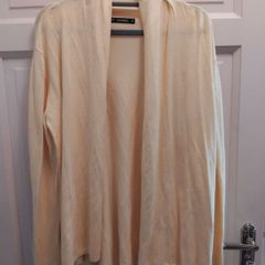 yellow flow down cardigan 16 to 18 used once like new