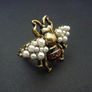 Honey Bee Red Stone Pearl Gold Ring Image 4