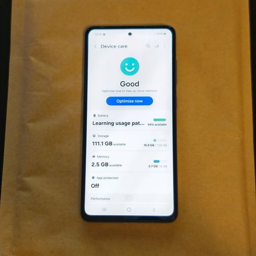 Samsung Galaxy A52s 5G - 128GB / 6GB RAM - Unlocked - Fast 120Hz