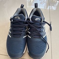 golf shoes