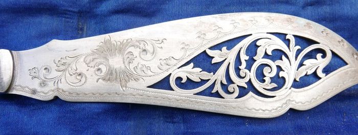 Vintage Boxed set of Faux Bone Handled Fish Servers with Hallmarked Silver Collars - 2 Pieces