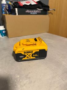 Dewalt 5Amp Battery Great condition